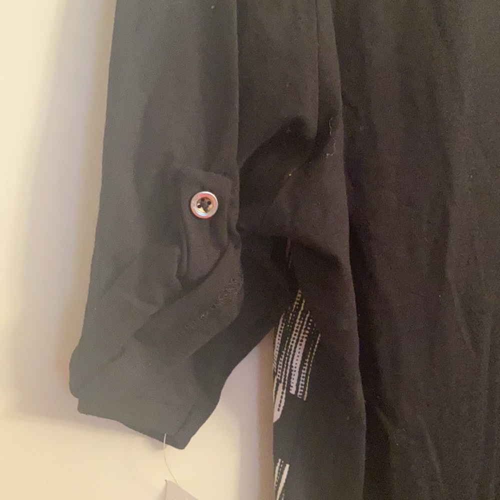 Top - Picture 5 of 7